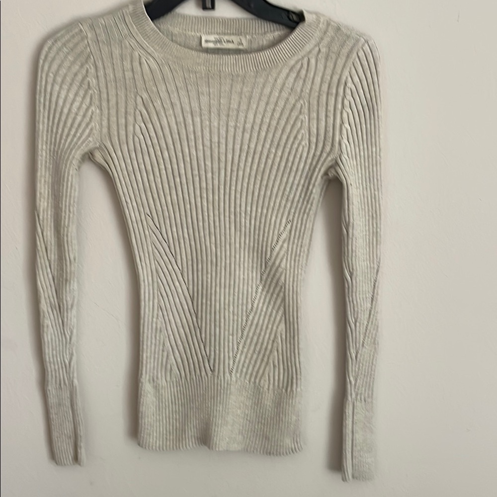 Abercrombie & Fitch Cream Sweater S